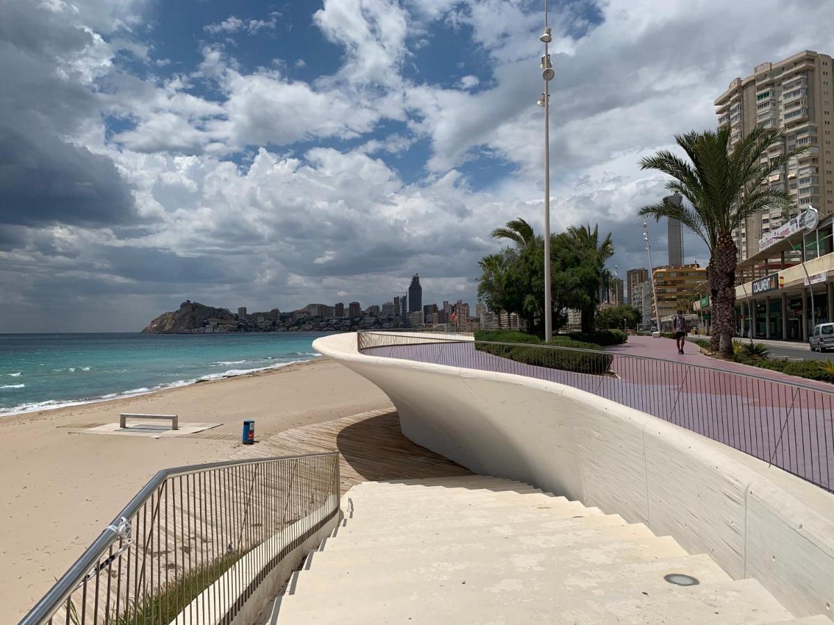 Apartamento De Lujo En Primera Linea De Playa Бенидорм Экстерьер фото